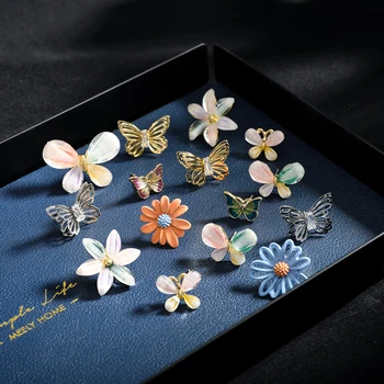 

Pauli Manfi Earings Fashion Jewelry Personality Butterfly Flower Stud Earrings Women's Elegant Cute Party Jewelry Earrings