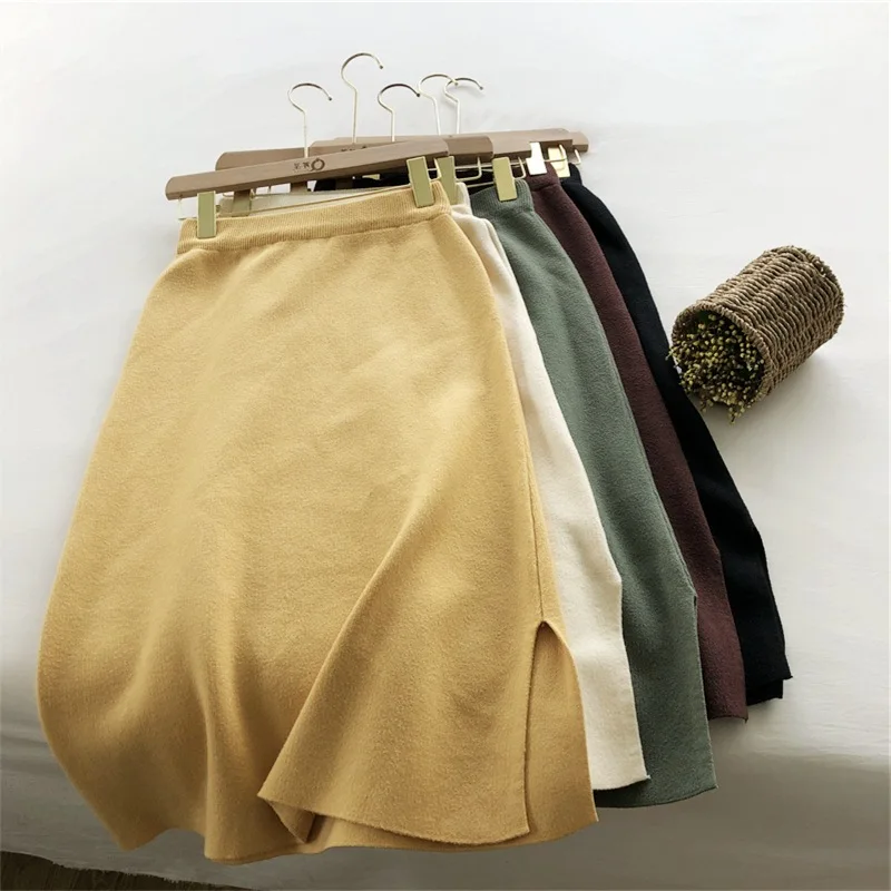 

Unilateral Slit a Version Knitted Skirt Autumn And Winter Thick Elegant Slimming Versatile Solid Color High-waisted Medium-lengt