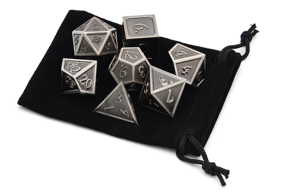 prata battleworn rpg com cordão preto