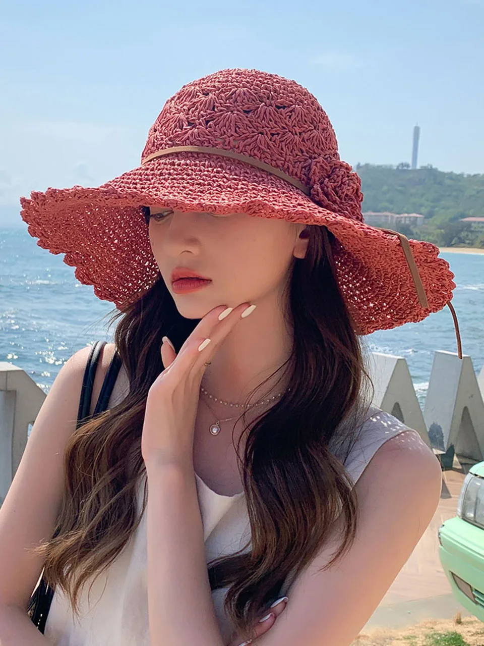 2021 di MODO di Estate delle Nuove Donne di Sun Benna berretto di pizzo beige Bowknot Fiori Nastro Piatto top Panama morbido Cappello di Paglia spiaggia_voghion.com