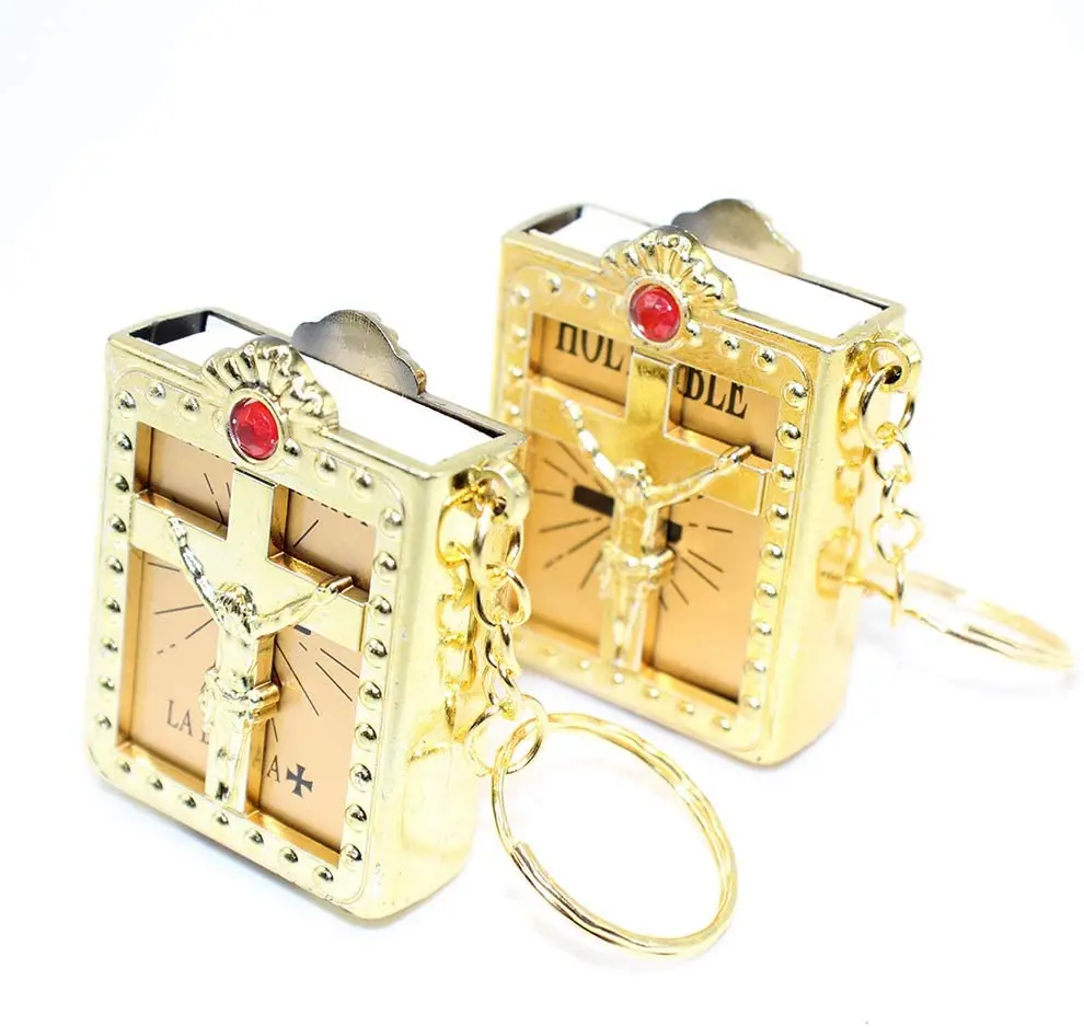 Pop Keychain Toys 20pcs Spanish Real Mini Holy Bible Keychain Catholicism Christian Jesus Cross Keychain First Communion Religion Party Holy gift