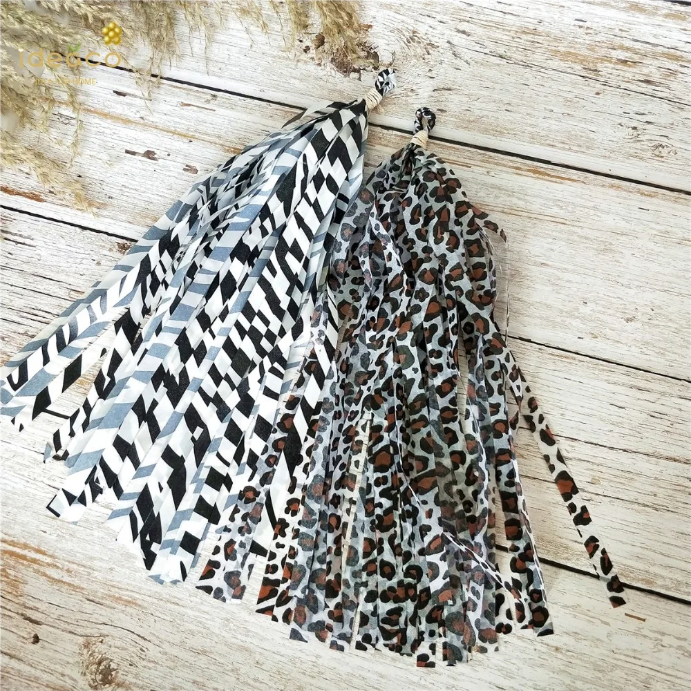 paper tassel garland043