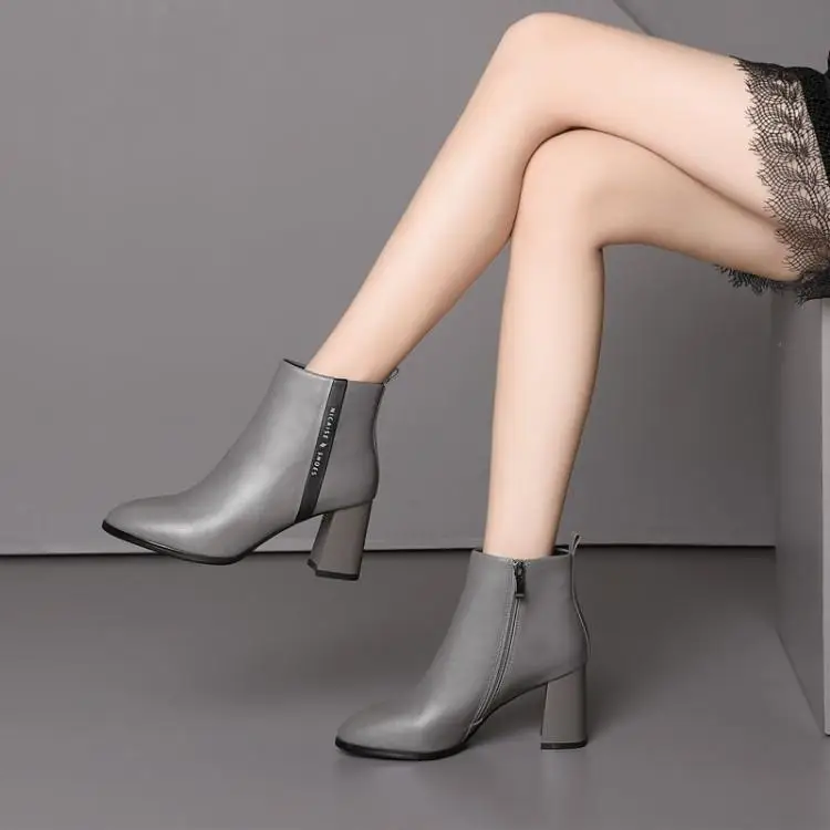 

Short boots round head thick with high heel boots side zippers Martin boots head layer cowhide leather shoes qiu dong 7 cm
