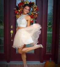 

2021 Two Pieces Halter Homecoming Gowns Sweet 16 Dresses Beading Crystal Top Tulle Short Party 8th Grade Graduation Prom Dress