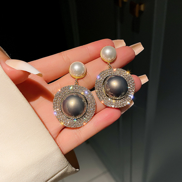 New Fashion Bowknot Oversized Pearl Drop Earrings For Women Shining Crystal Golden Metal Earrings Wedding Party Jewelry