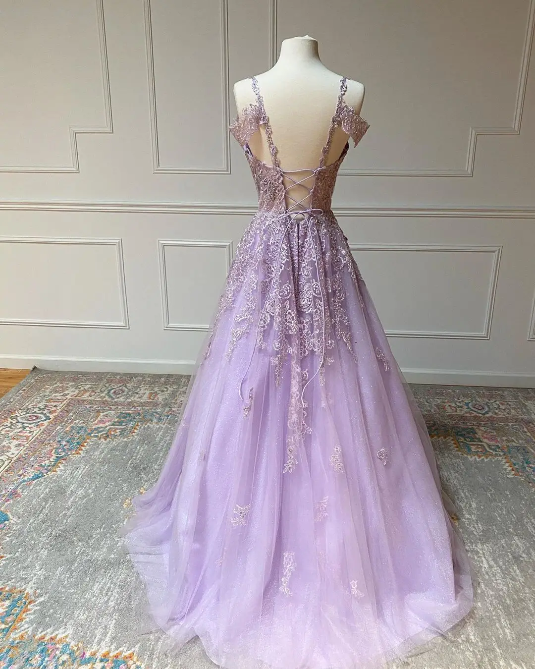 ball gown dress YUNUO Spaghetti Straps Lilac Tulle Prom Dresses A-line Custom Appliques Long Party Formal Gowns Evening Dress Lace-up Back satin prom dress