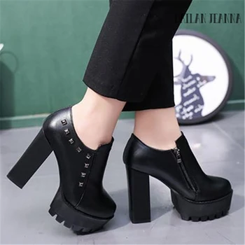 

Fashion super high heel Short boots personality rivet waterproof table shoes 2020 autumn and winter new style with women's shoes