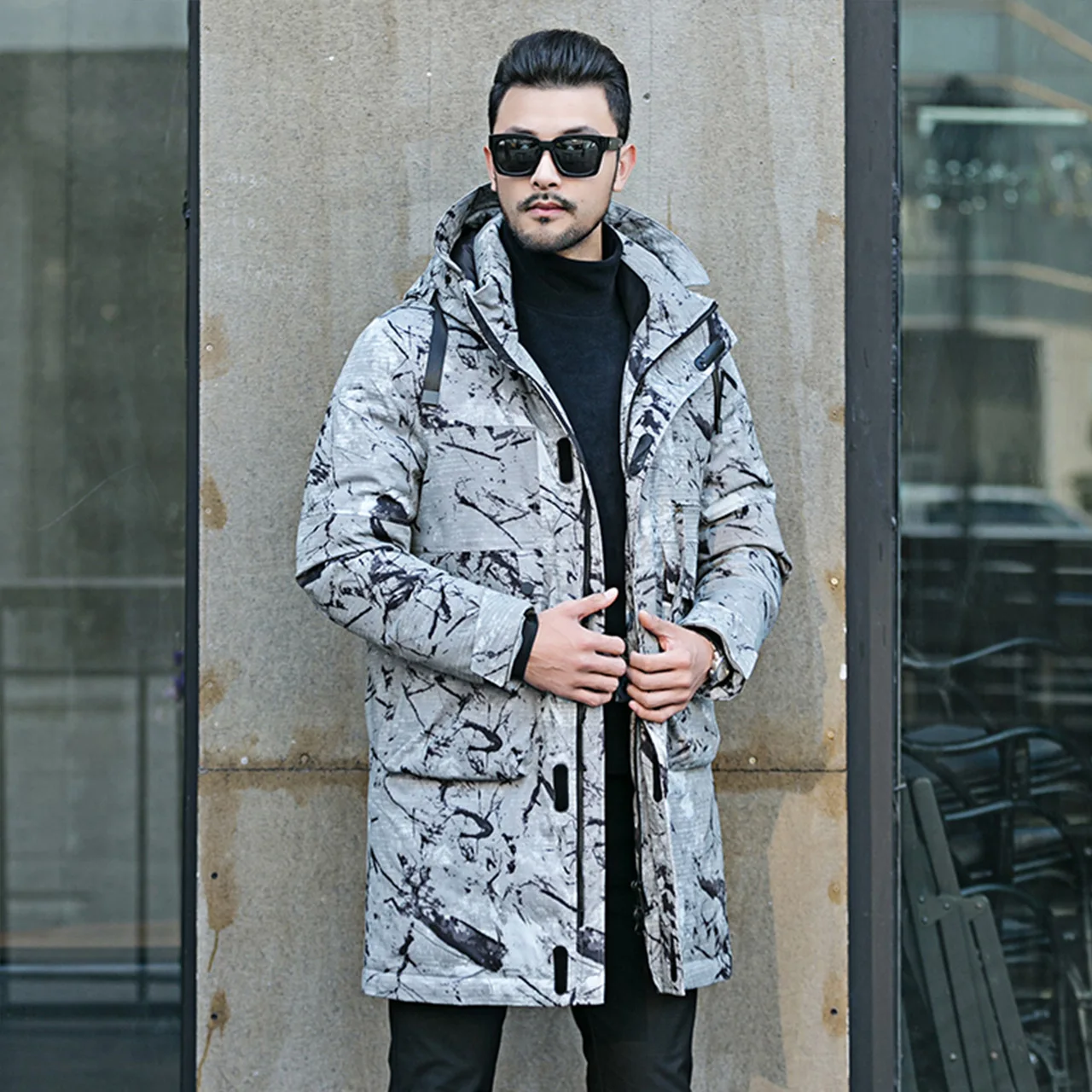 Рисунок 2 - Мужская длинная пуховая куртка