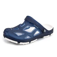 Новинка года; сезон весна-лето; стильные тапочки для мужчин в Корейском стиле; Модные прозрачные мокасины; модная пористая обувь для мужчин