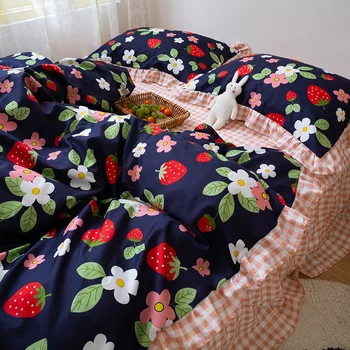 

Holiday bedding Korean Style Ruffles bedding set flower bed skirt set princess duvet cover set strawberry bed linens 3/4pcs home