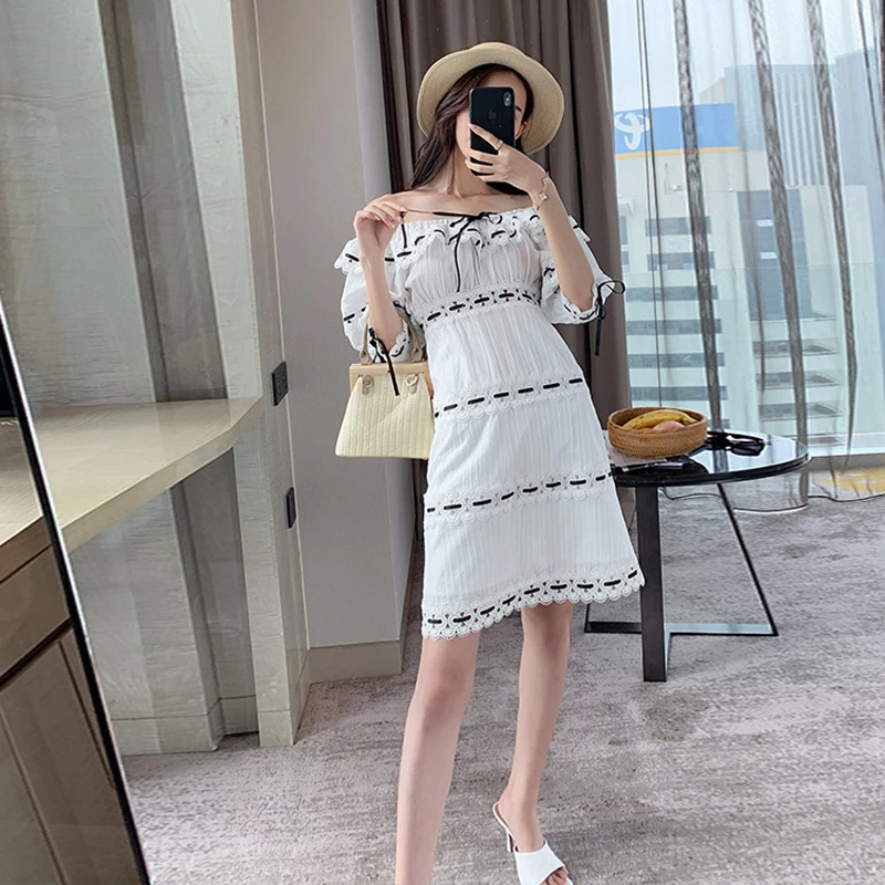 TWOTWINSTYLE элегантное кружевное лоскутное платье для женщин с круглым вырезом и пышными рукавами с высокой талией и оборками на шнуровке, тонкое мини-платье для женщин