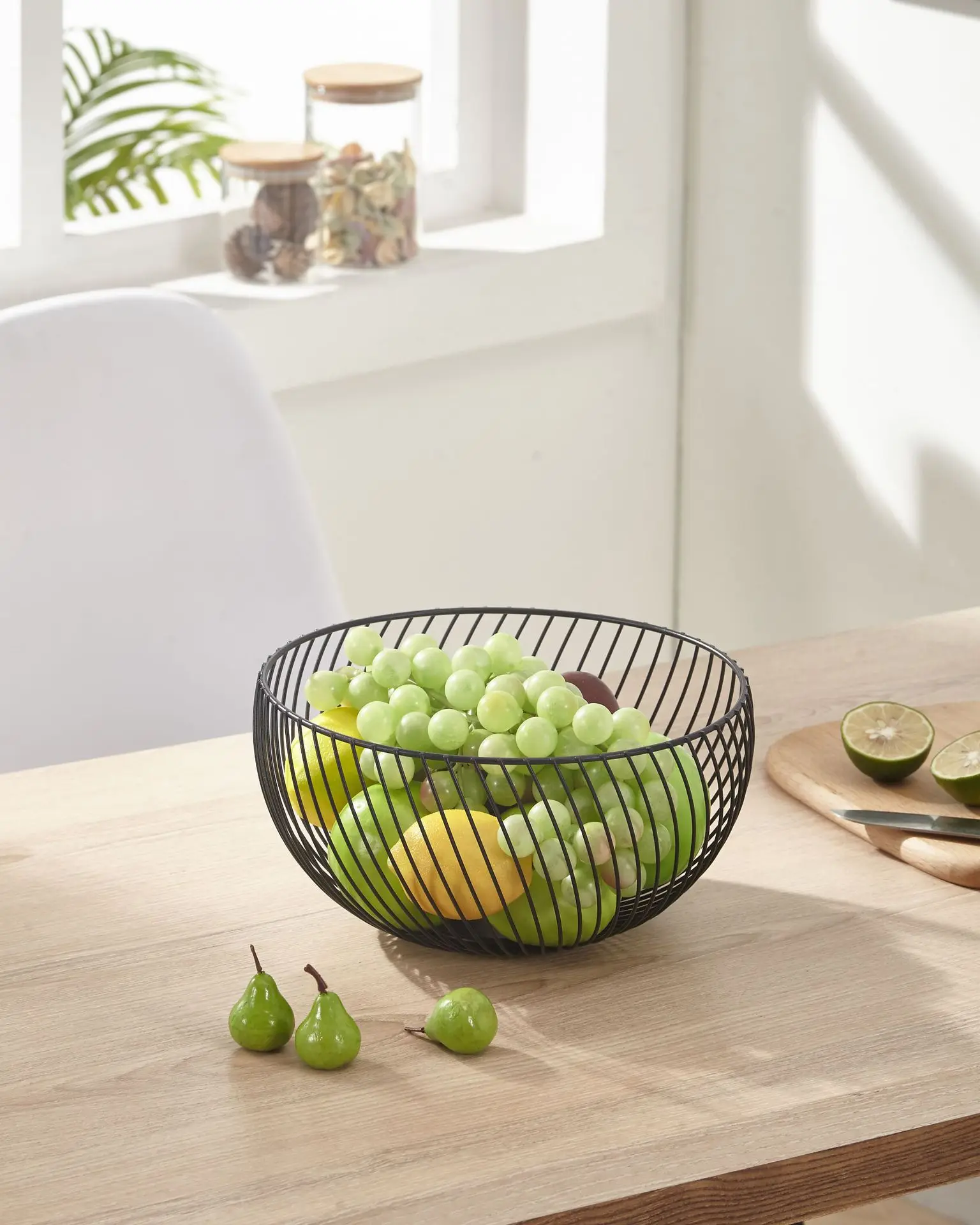 

2019 Northern Europe INS Iron Art Fruit Basket Creative Fruit Snacks Storage Basket Household Desktop Metal Storage Basket