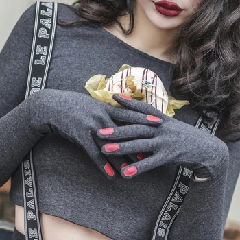 

Le Palais Vintage 2019 Fall Original Cute Red Nail Gloves Slim Short Long Sleeve T Shirt Joker Elastic High Street Tshirt