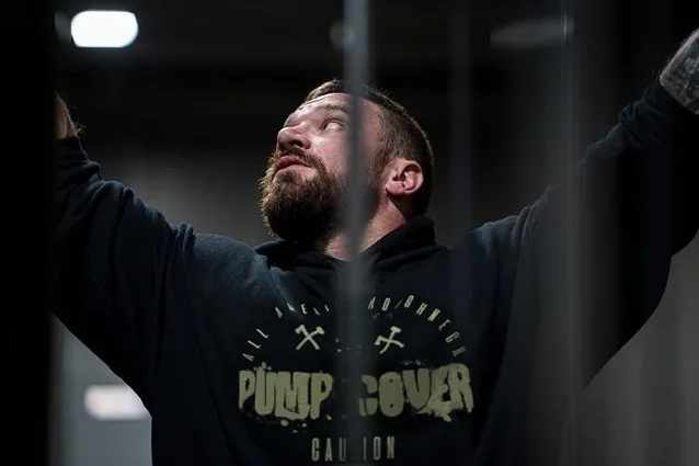 Men'S Pump Cover Print Gym Hoodie