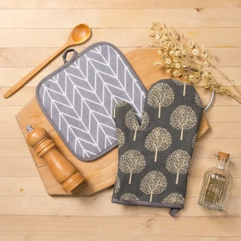 

Set "Dolyana", mitten and potholder Deciduous forest / Herringbone, matting