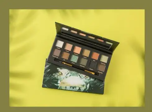 12 Colors eyeshadow palette animals tiger pig pattern earth nude pigment long lasting ice blue eyeshadow powder AC154 - Color: 03