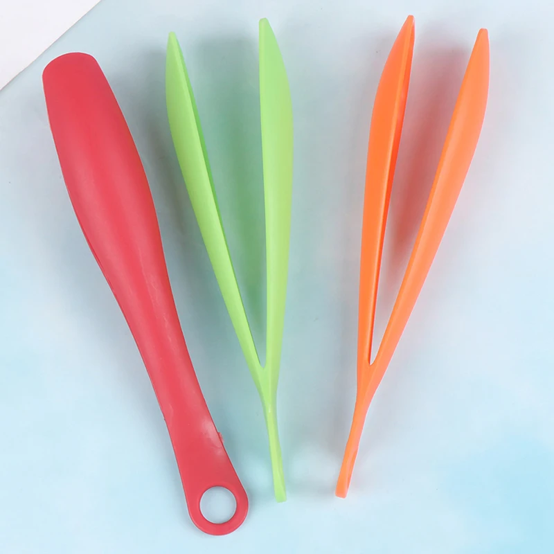 

3 Color 14.7*1.8cm Plastic Food Tongs Non-Stick Barbecue Clip Food Salad Tong Kitchen Tools Utensils Accessories
