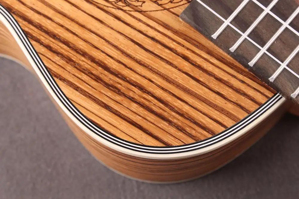 Концертный укулеле с зеброй сверху сбоку и сзади! Жесткий чехол из ЭВА 4 струны