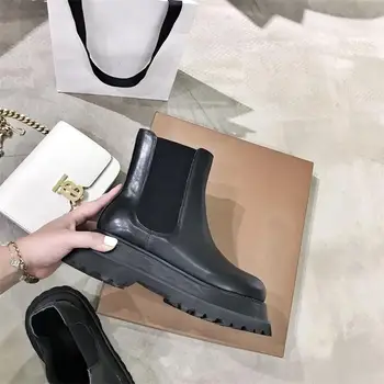 

Black Ankle Platform Chelsea Boots For Women Scarpe Donna Round Toe Slip On Ladies Shoes Luxury Brand Fashion Botines Mujer 2019