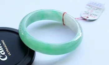

Send Certificate Natural Myanmar Jade A-Class Carved 54mm-62mm Green Bracelet Exquisite Bracelet