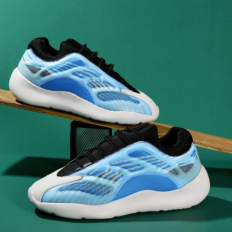 Zapatos de moda gruesos para hombre, zapatillas deportivas transpirables Retro para parejas, deportivas de tendencia luminosa, talla grande