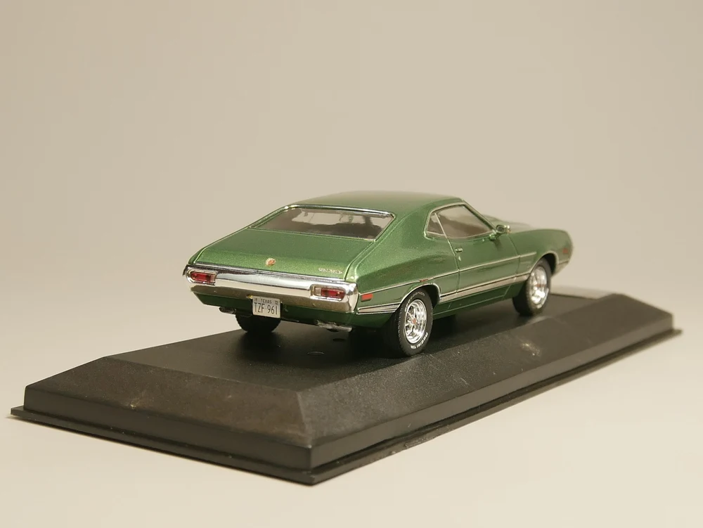 Премиум X 1:43 Ford Gran Torino 1972 литая модель автомобиля