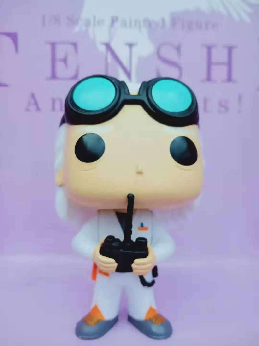 

Funko Pop Back to Emmett. Dr. Brown Rotating Garage Kit