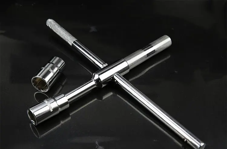 

Cross-Car Wheel Wrench Extendable Changing Tire Tool Lengthened Socket Wrench Tire Board Small