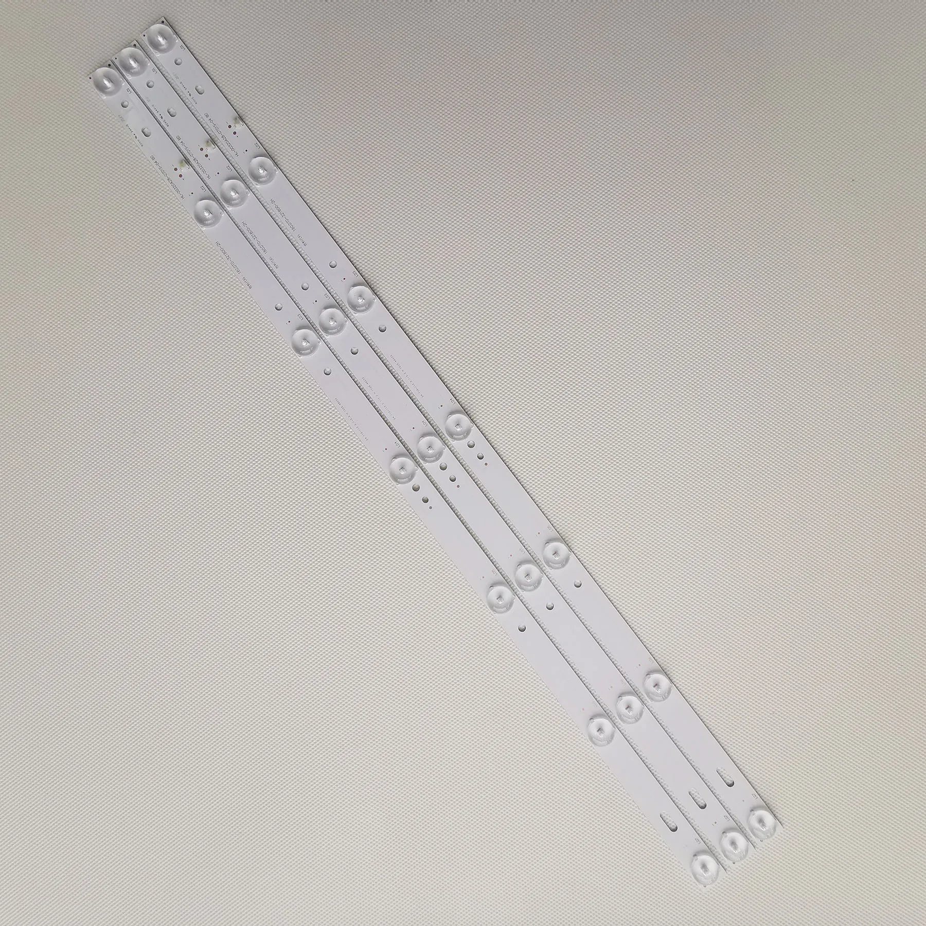 Светодиодные ленты HL 00320A28 0701S 04 A3 D3 32LEM 1009/T2C 180.DT0 32D900 0H LE 32D7 JSL 32lem 1007/t2c CX315DLEDM 180.DTO 3218000