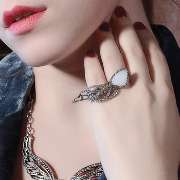 

2020 New Desin Antique Gold Color Flowers Wing Heart Style Moth Insect Rings For Women Party Vintage Jewelry