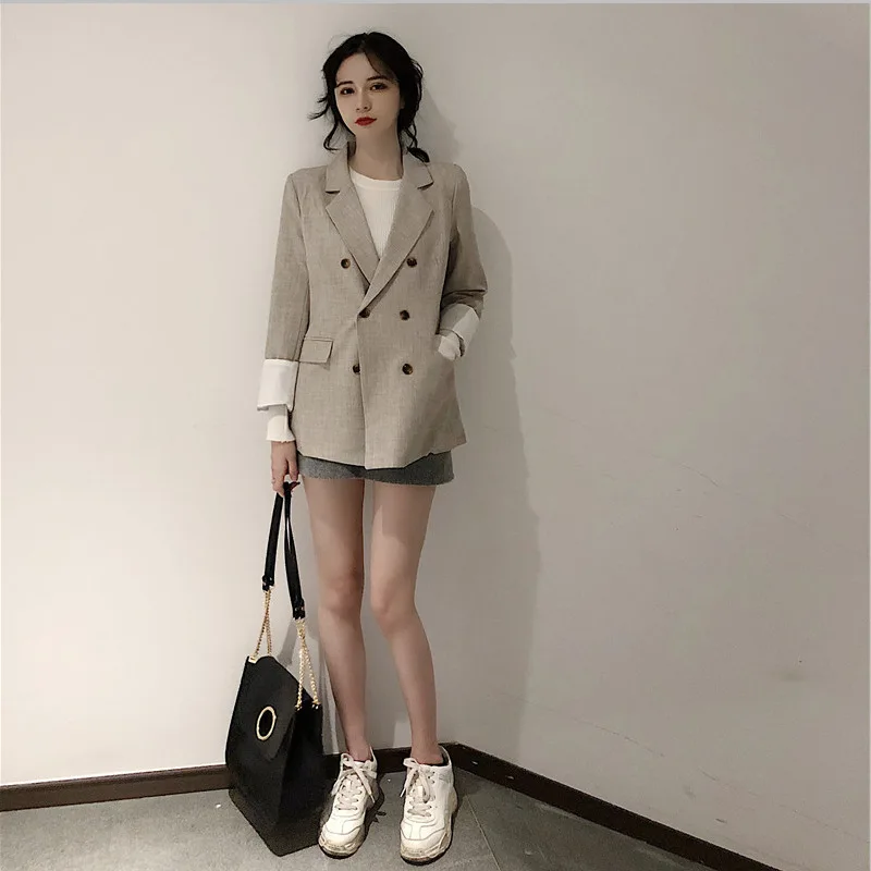 

Photo Shoot 2019 Spring New Style Hong Kong Flavor Early Spring Retro Elegant Fashion Buckle Belt Suit Coat