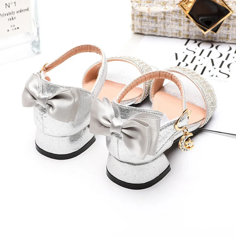 Fashionable and comfortable girls sandals 2020 new rhinestone high-heeled princess sandals shiny crystal summer children's shoes