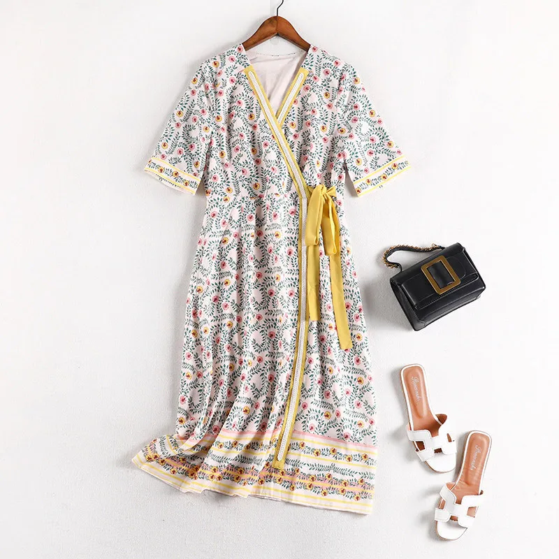

Lan Mu Square Fat Mm Western Style Floral Dress Summer Wear Ozhouzhan Large Size Dress Retro Lace-up V-neck Skirt 10576