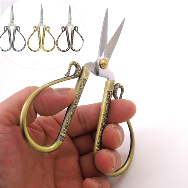 Golden Vintage Craft Scissors Sharp Stainless Steel Professional Sewing  Scissors DIY Sewing Accessories Zig Zag Fabric Scissors - AliExpress