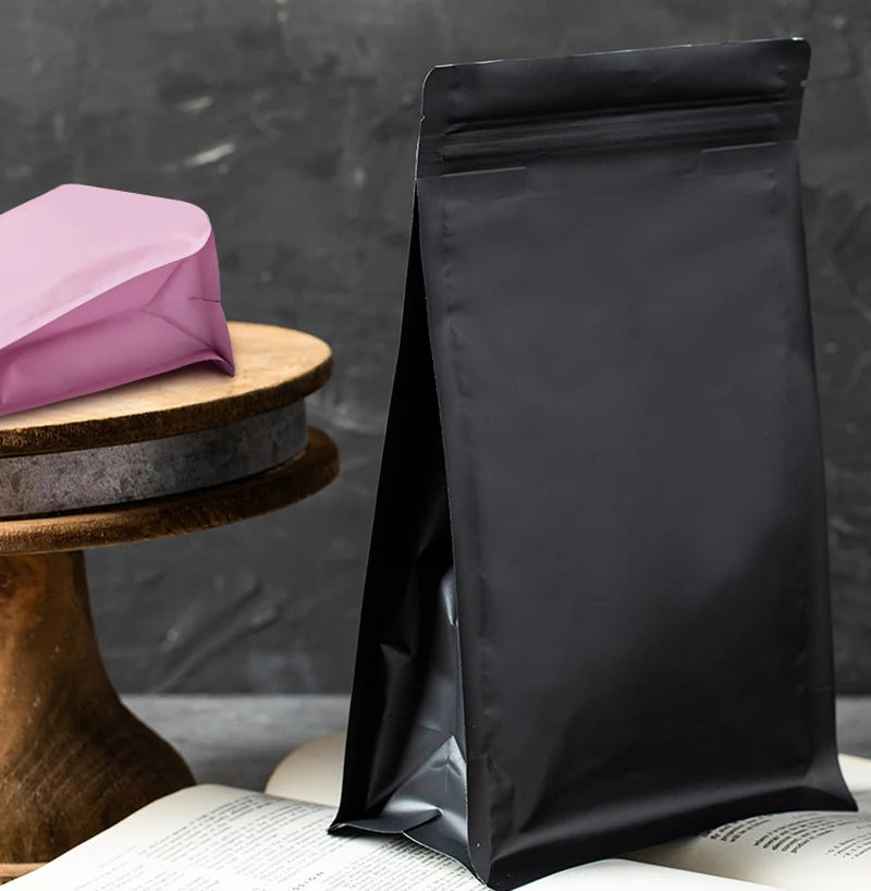 10298934917_1085808570