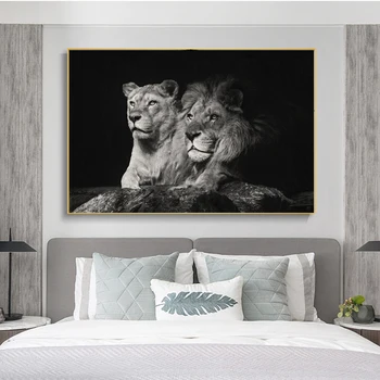 Black and White Lion Couple Picture Printed on Canvas 2