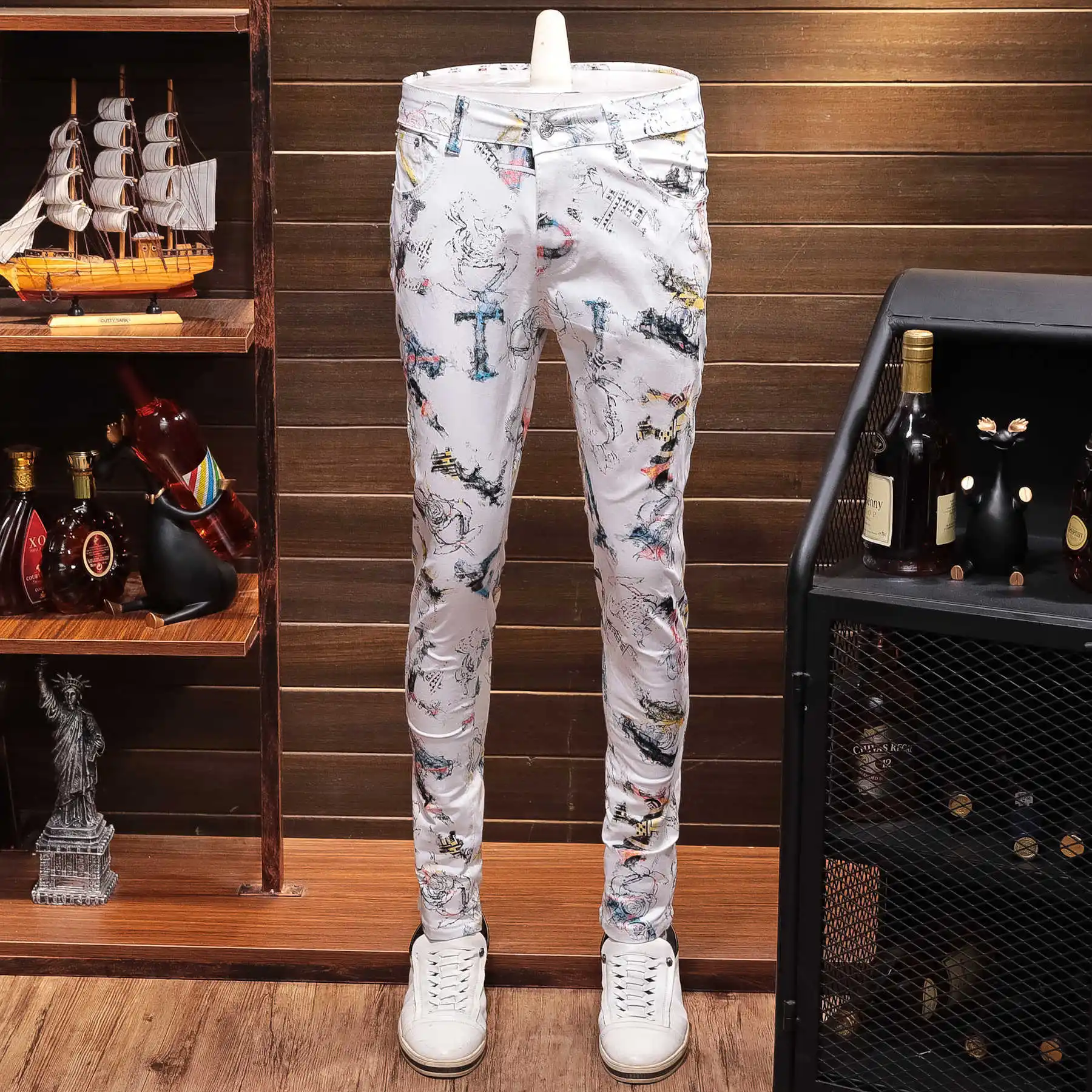 

White Printing Man Leisure Time Long Tide Men Slim Straight Stretch Jeans Designer Pants Nightclubs Singers