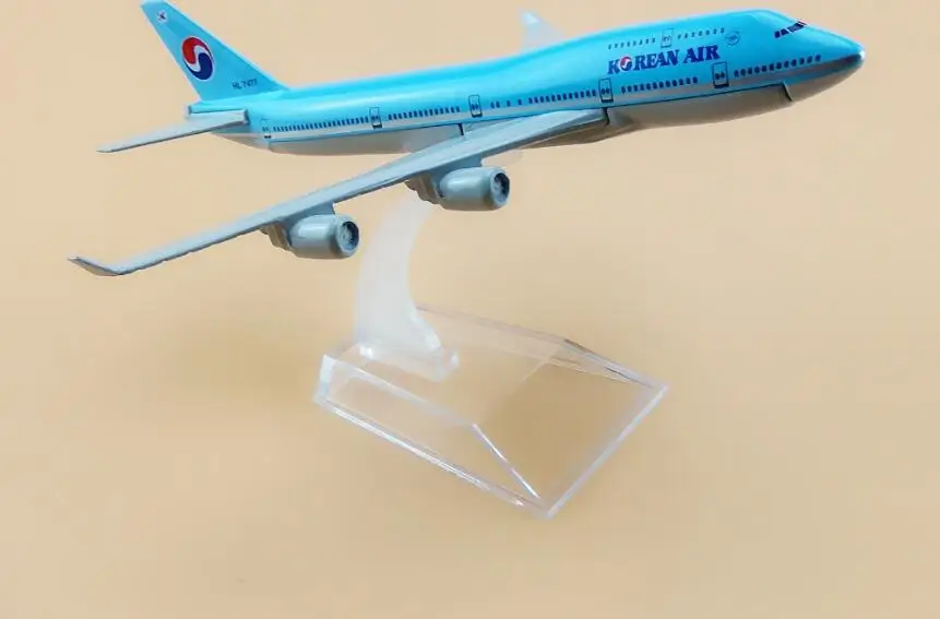 Модель пассажирского самолета Boeing 747-400 корейский Воздушный самолет 747-400 металлическая модель самолета для детей игрушки Рождественский подарок