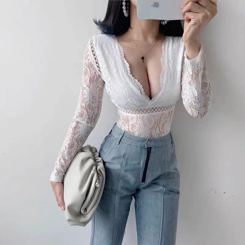 Long sleeve T-shirt women's sense V-neck lace hollow stitching body shaping one-piece clothes without warehouse management