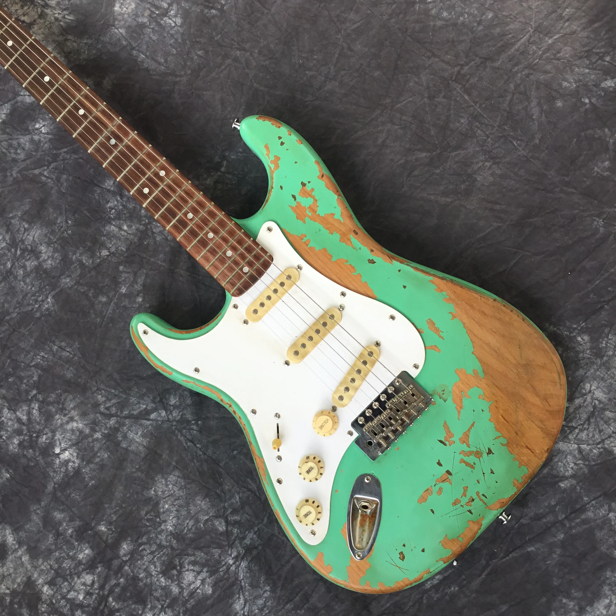 Изготовленная на заказ электрическая гитара ST, ручная работа, 6-ой с кленовым грифом, сделанная вручную гитара синего цвета