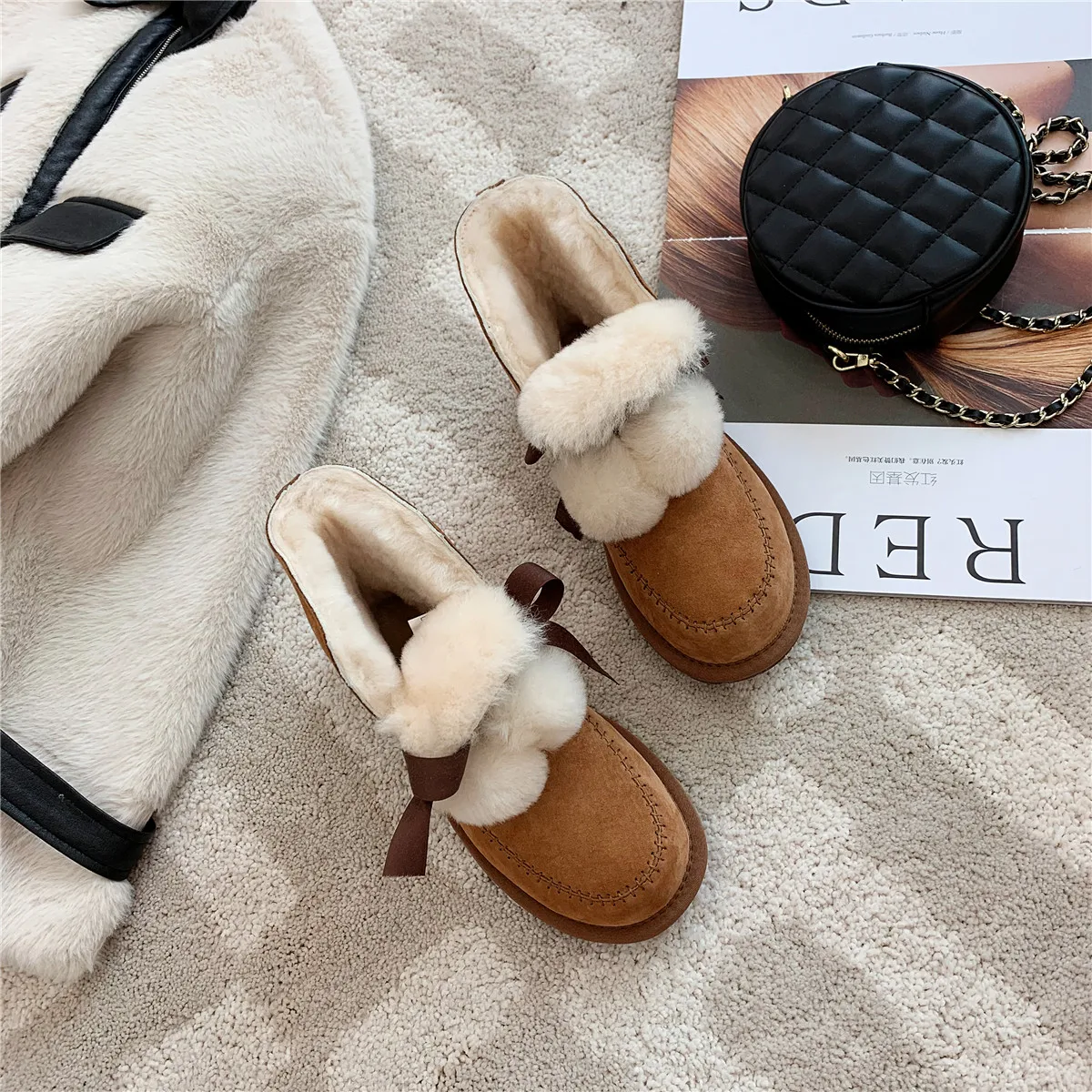 Женские зимние ботинки из натуральной замши на плоской подошве, со шнуровкой милые женские короткие ботильоны на меху для холодной погоды теплая шерстяная обувь
