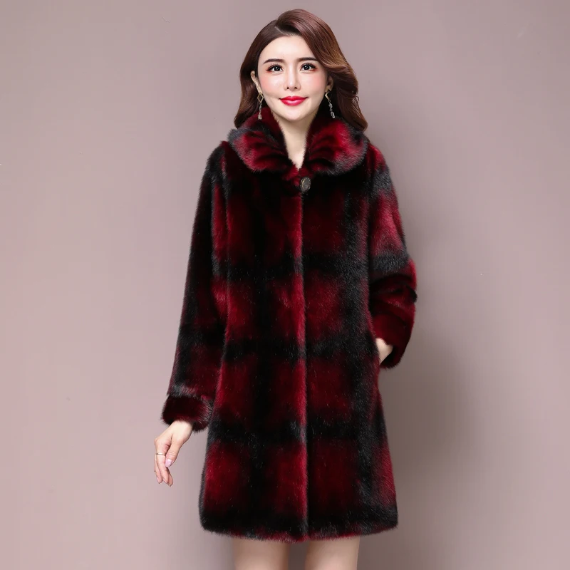 

new 2019 minks female in grass mink coats the sable middle-aged and old ladies fashion long coat