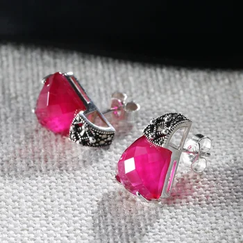 

1.6*1.2CM HIGH QUALITY FEMALE JEWELRY RED CORUNDUM NATURAL SEMI PRECIOUS STONES EARRINGS VINTAGE 925 SILVER EARRINGS LOVERS GIFT