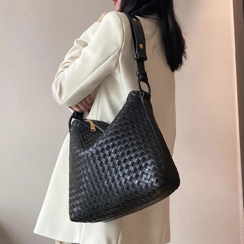 

Sheepskin Women's Shoulder Bag Luxury Brand Design Handmade Woven Bag Large Capacity Fashion Leather Messenger Bag 2020 New Spot