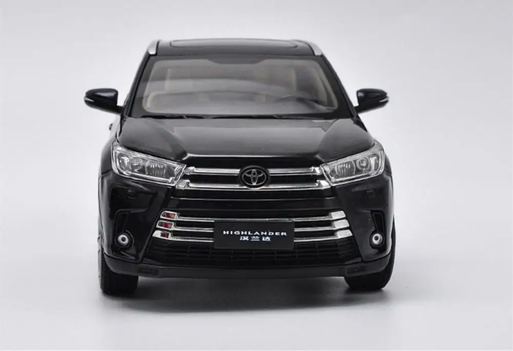 1/18 Масштаб Toyota Highlander черный литье под давлением автомобильные модельные игрушки, коллекционные подарки