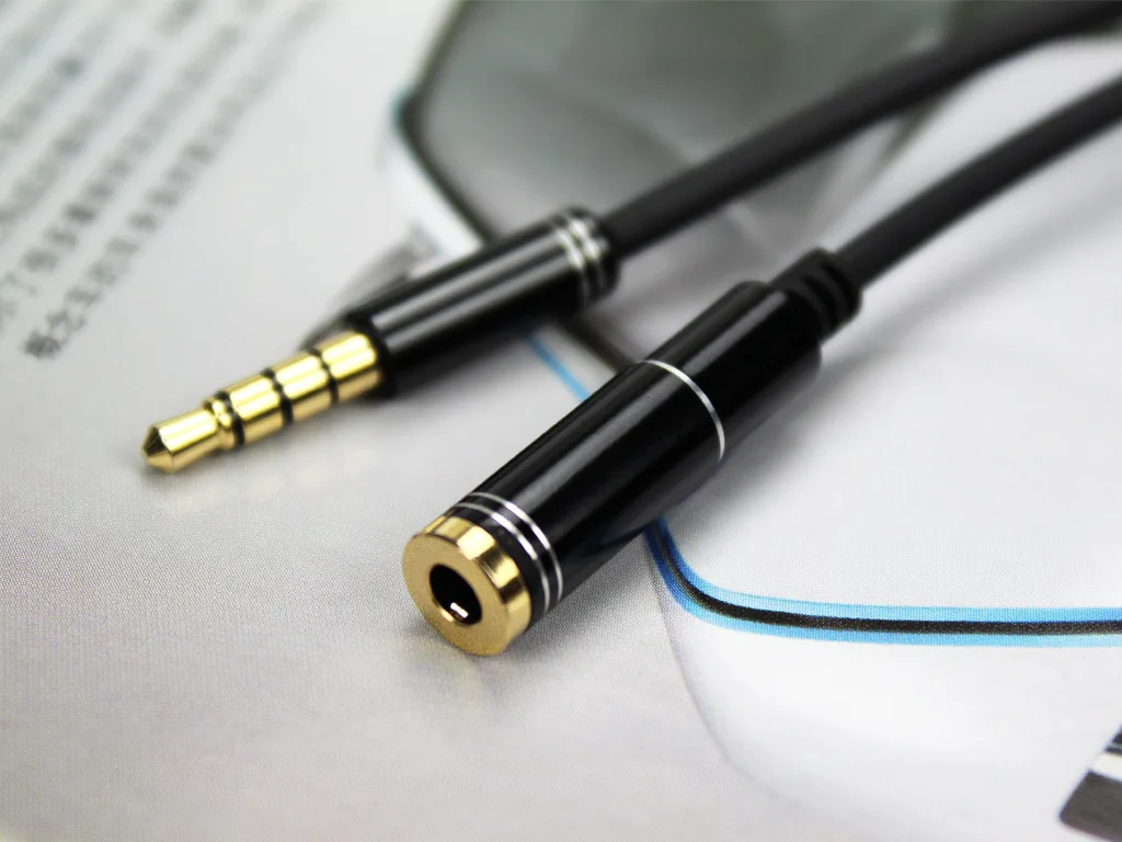 3 5mm audio able Car audio computer headset microphone two in one adapter cable Car Audio extension cord headphone cable 1 2M