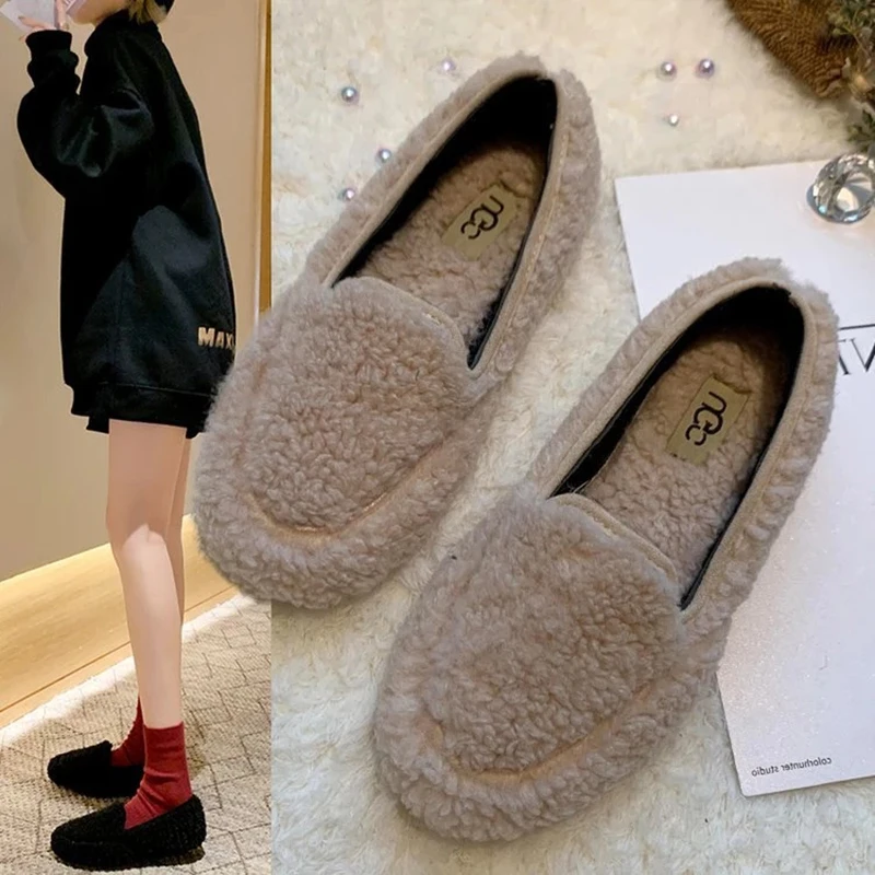 

Fur Shoes Women's Autumn and Winter 2021 New One-pedal Lamb Hair Flat Peas Shoes Women's Cotton Shoes To Keep Warm