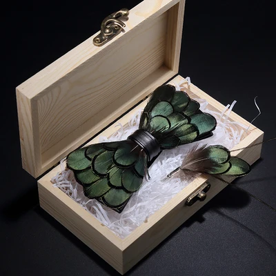 set in wooden box Новинка; ; Модный Для мужчин мужской ручной работы галстук-бабочка с перьями комплект зеленого цвета из флэш-памяти high-end дорогой для свадьбы или торжественного случая, для ночного клуба - Цвет: set in wooden box