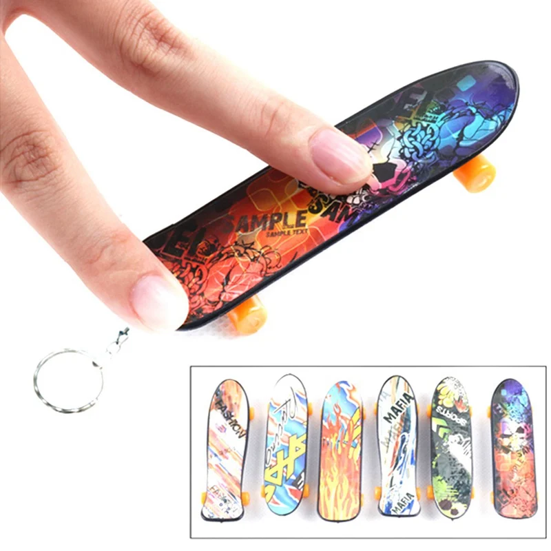 Мини-брелок Fingerboard игрушки скутер для пальца скейтборд Классическая игра для мальчиков настольные игрушки цвет случайный