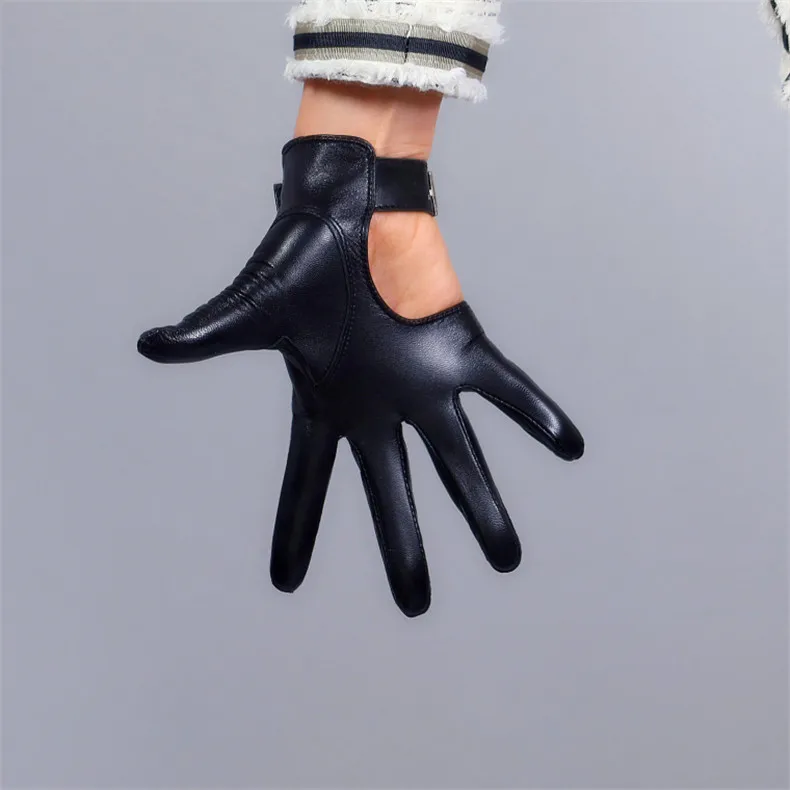 Waliicorners Studs Half Finger Women Semi-Finger Gloves 100% REAL PATENT LEATHER Fingerless Short Gloves 28 Had01ea6f46ba4c829f14ea28bcebd3f9R